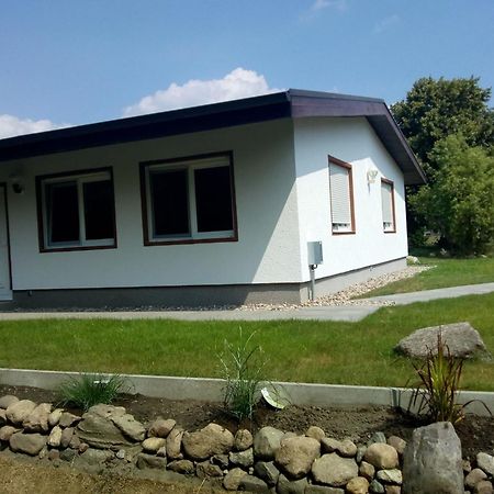Behaglicher Bungalow Fuer Mensch Und Hund Barkhagen Экстерьер фото