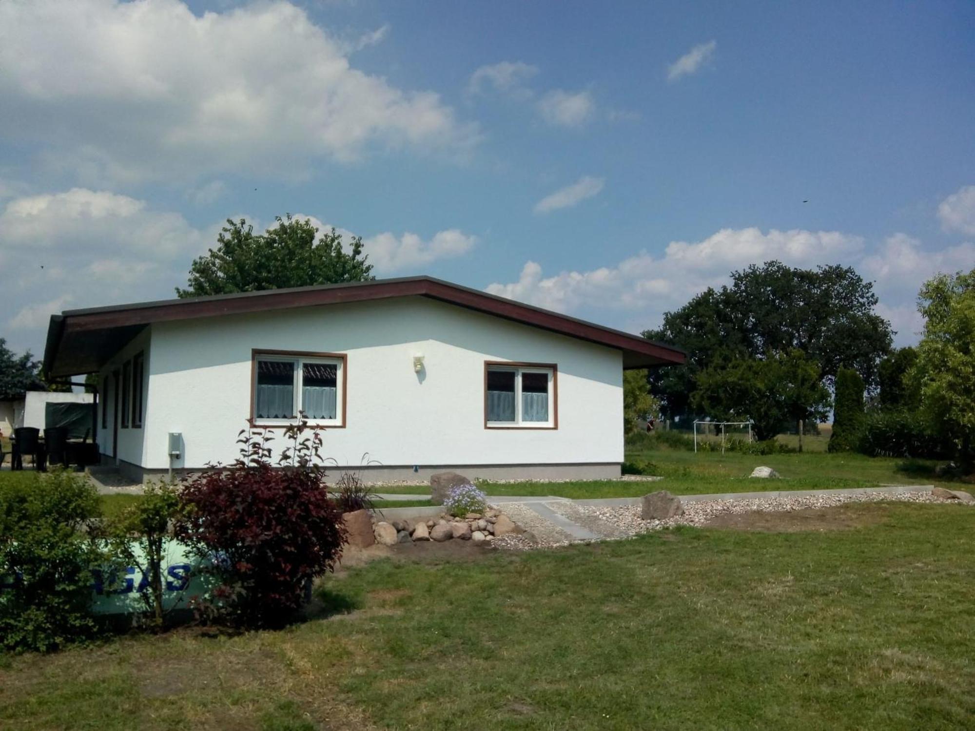 Behaglicher Bungalow Fuer Mensch Und Hund Barkhagen Экстерьер фото